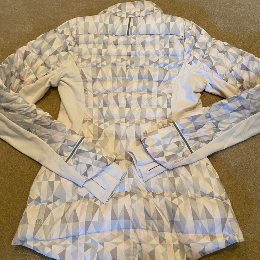 Lululemon down jacket - Picture 5 of 7